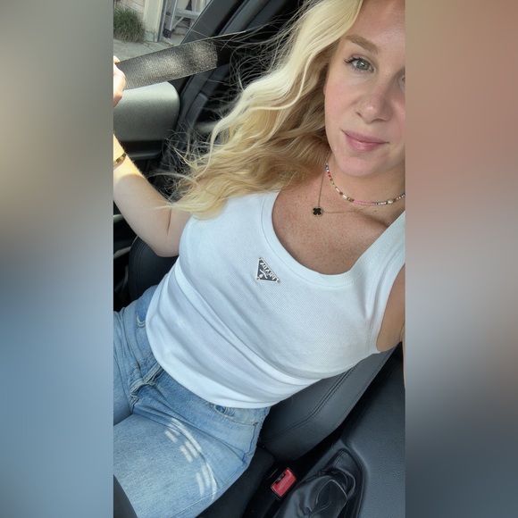 HI I'm Cait ๐ชฉ๐ - Picture 5 of 5